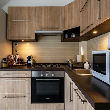 Six Corners - Bright Corner Appartement Pécs